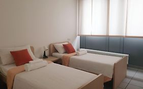 APPARTAMENTO MODERNO con parcheggio gratuito di fronte